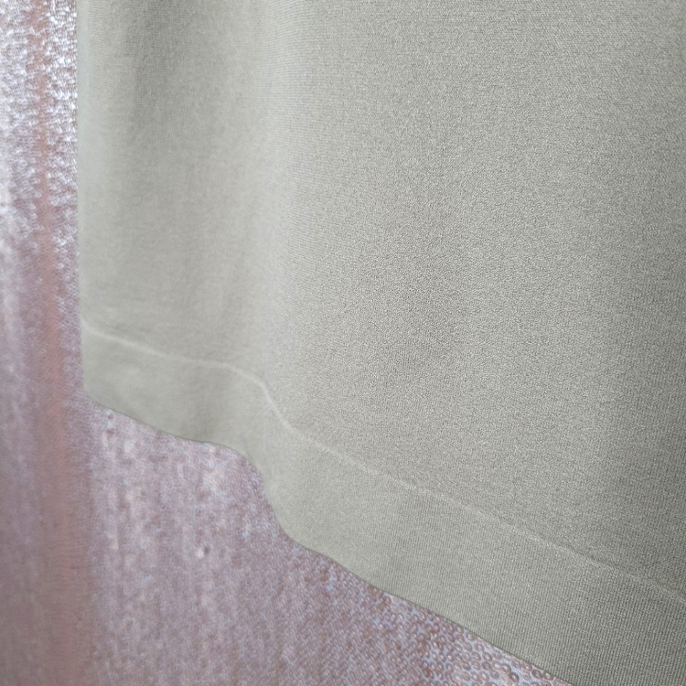 Chico's Euc Size 1 (Medium) Soft Warm Gray Revers… - image 5